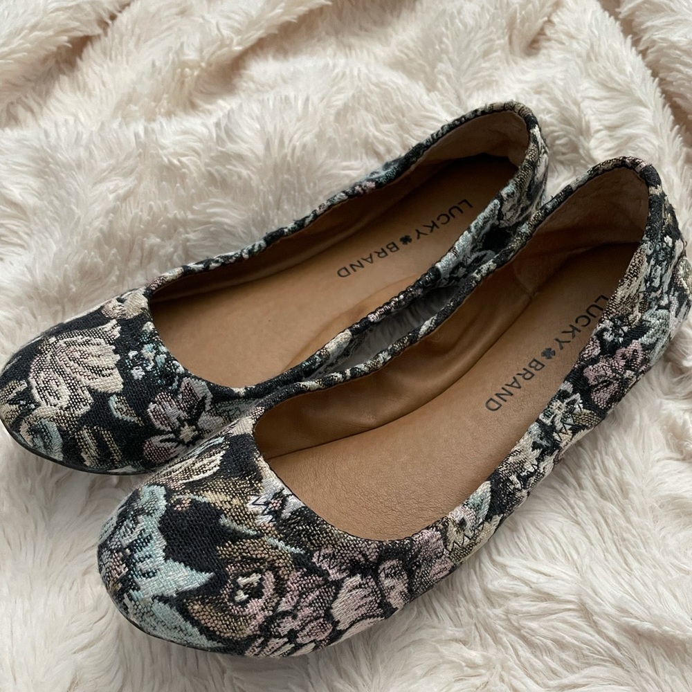 Lucky brand floral flats